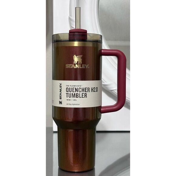 Stanley x Lainey Wilson COUNTRY GOLD Quencher H2.0 Flowstate 40oz Tumbler - Picture 3 of 6